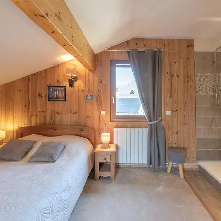 Chalet De Montagne, Vue Montagnes - 12 Pers. *